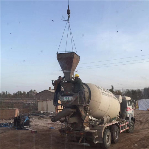 九台区“精准瞄准”—— 吊车的 “定位导航” 技术