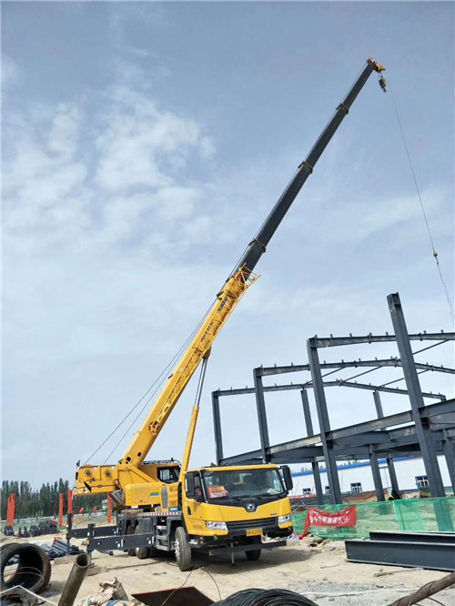 九台区超高层建筑钢结构吊装案例